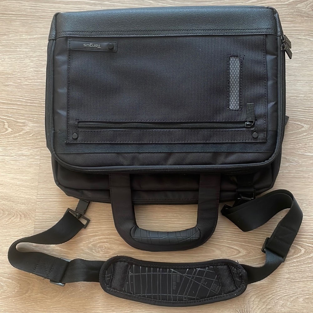 Targus laptop case / shoulder-strap bag